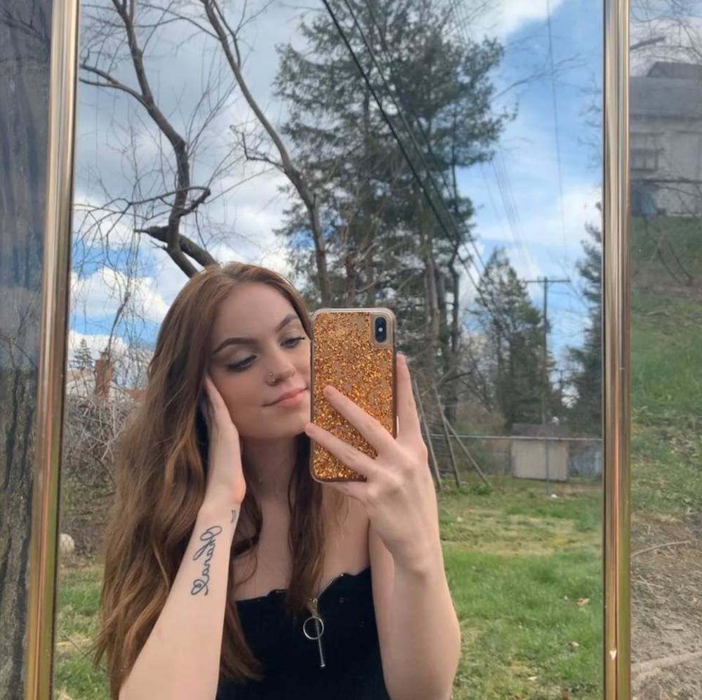 Meet your Posher, Lexi